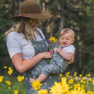 Rylee & Cru 6-12m overalls Sanddollar